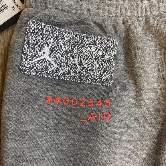 Nike Air Jordan PSG Paris Saint Germain Sweats Joggers 95B469-GEH Gray BOYS XL - Picture 15 of 16
